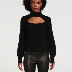 Frame Cut-Out Turtleneck 100% cashmere mock neck sweater